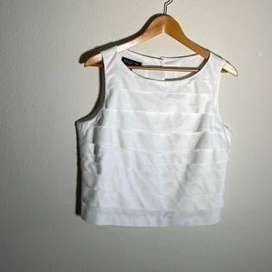 Jones New York Signature white sleeveless top size large